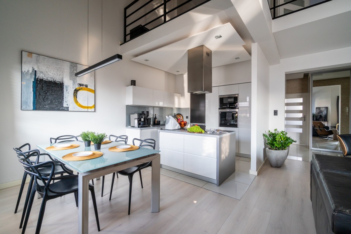 2 poziomy - nowe budownictwo - przestrzeń