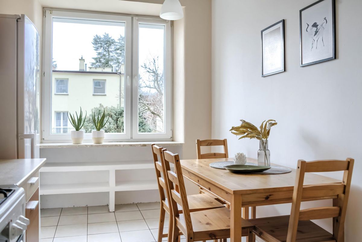 BIELANY  Blisko Lasku   Oddzielna kuchnia