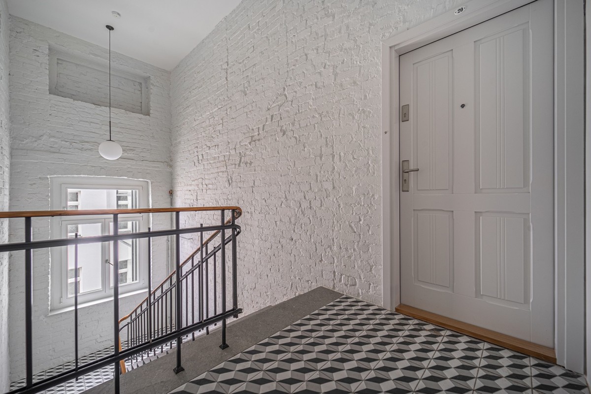 1/2 pokoje w odrestaurowanej kamienicy na Powiślu