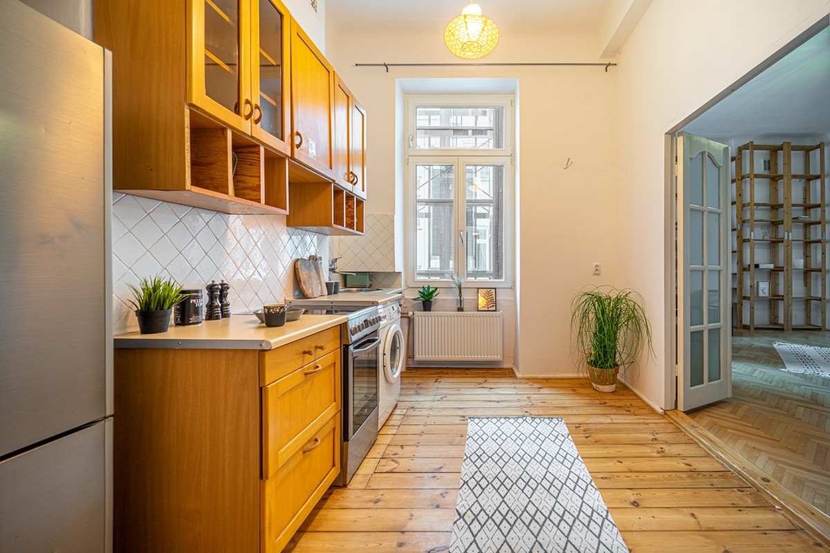 1/2 pokoje w odrestaurowanej kamienicy na Powiślu